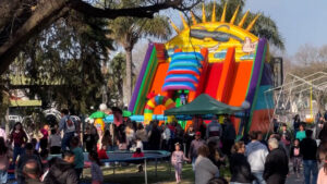 DOMINGO EN LA PLAZA DE SAN VICENTE TODO UN ÉXITO